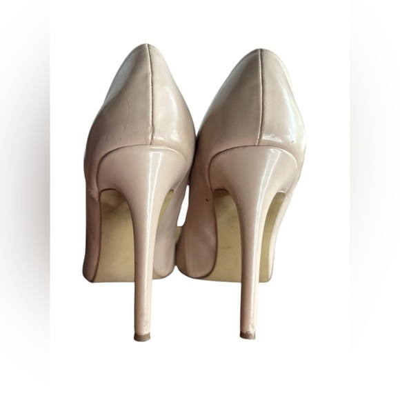 Steve Madden pallas Pointed Toe Pumps in a nude/blush color size 8 preloved - Picture 2 of 9